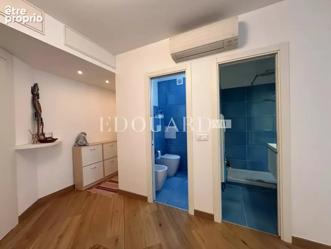 En exclusivité trois pièces en excellent état avec grande terrasse, vue mer et parking, face aux Sablettes - photo 25