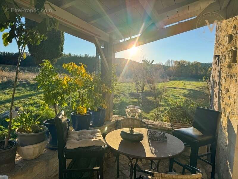 Maison à SAINT-MATRE