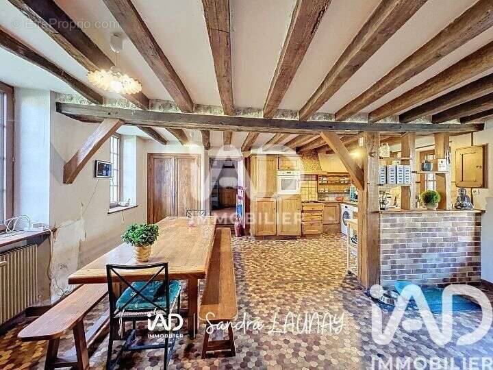 Photo 3 - Maison à LA NEUVILLE-SUR-ESSONNE