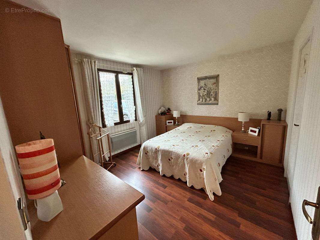 Maison à GRISY-LES-PLATRES