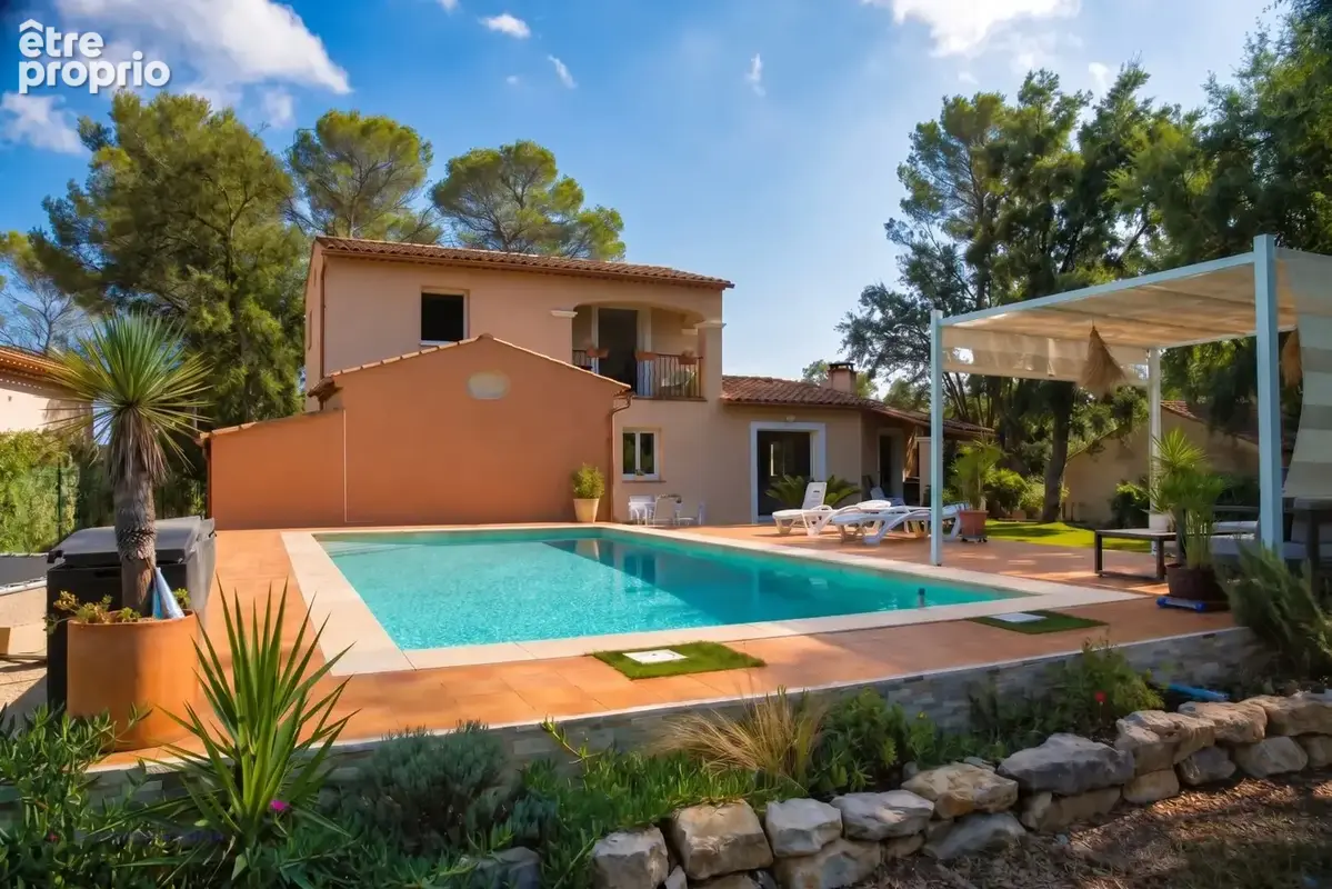Villa saint raphael 5/6 pieces de 120m² avec piscine face golf - photo 19