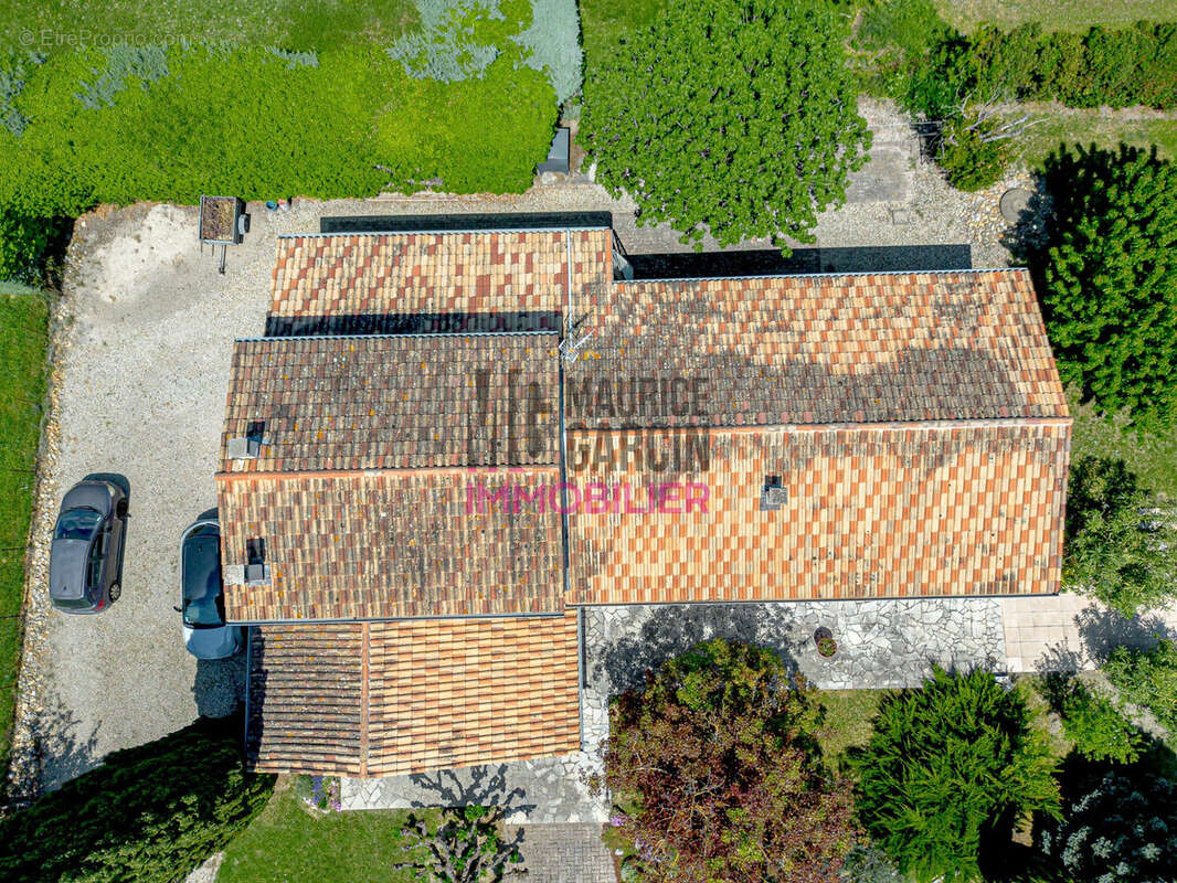 Maison 160 m² à Mazan  - photo 2