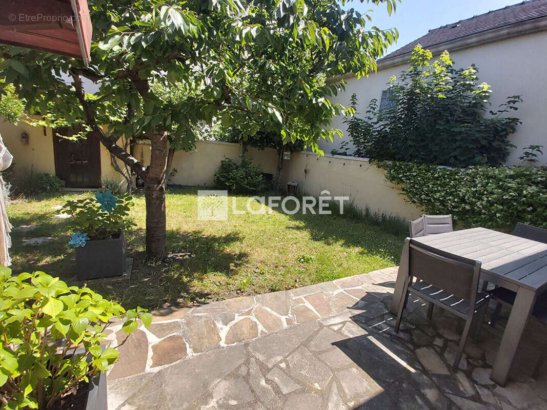 Maison à LIVRY-GARGAN