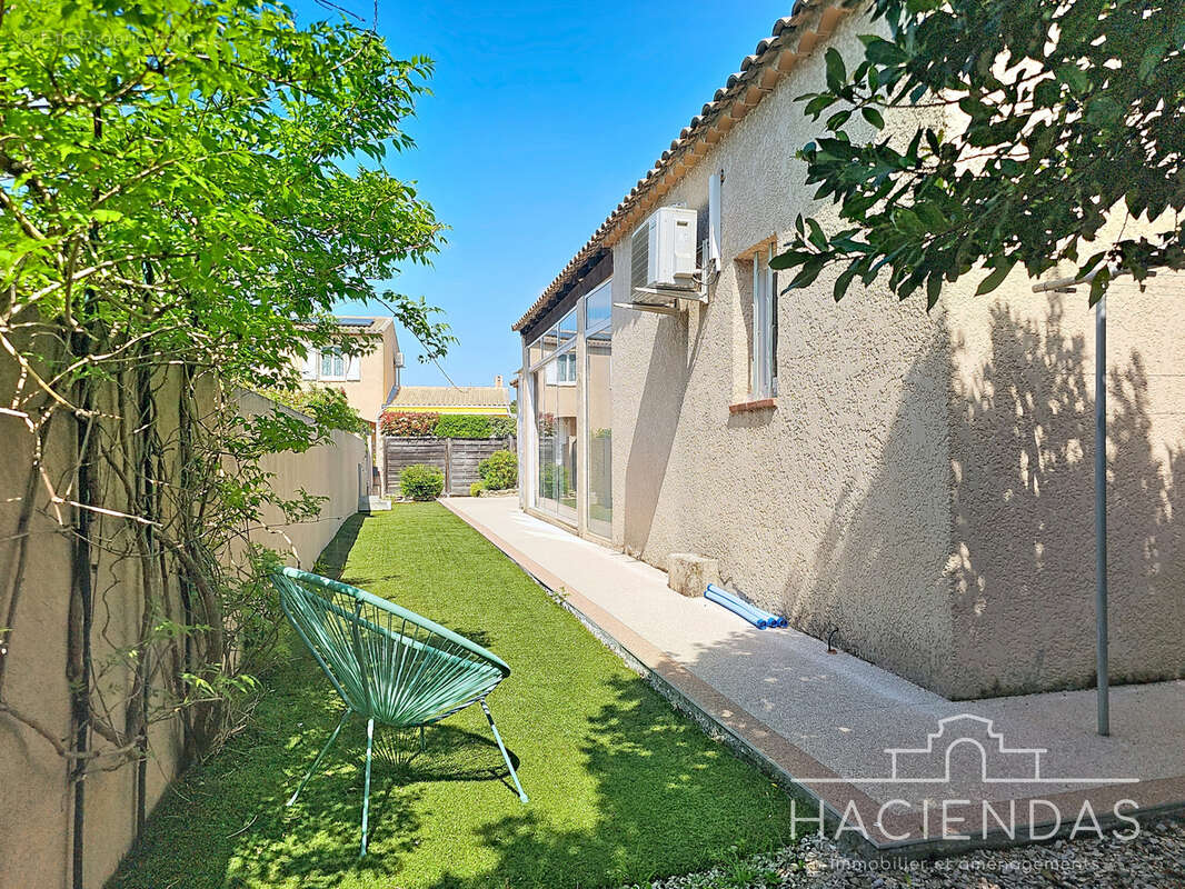 Maison à EGUILLES