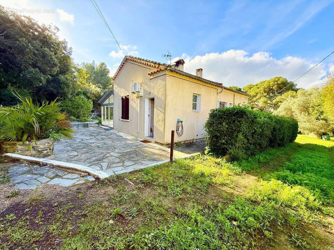 Maison à SIX-FOURS-LES-PLAGES