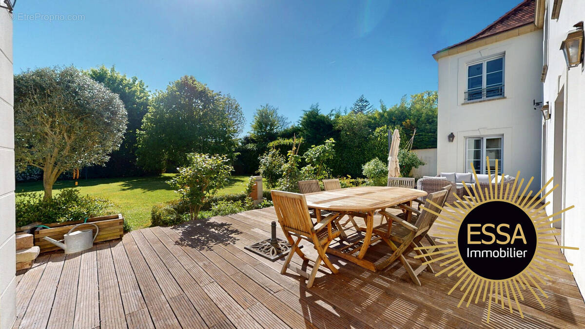 Maison à NOISY-LE-ROI