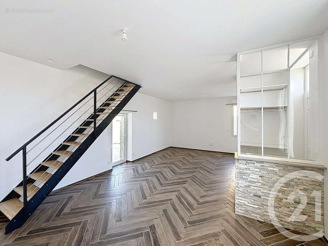 Maison 93 m² à Ruelle-Sur-Touvre  - photo 6
