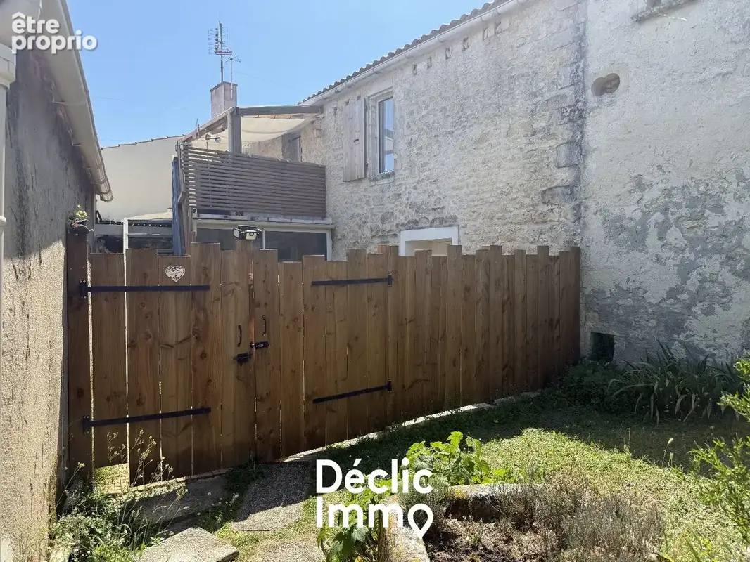 Ensemble immobilier saint just luzac - photo 10