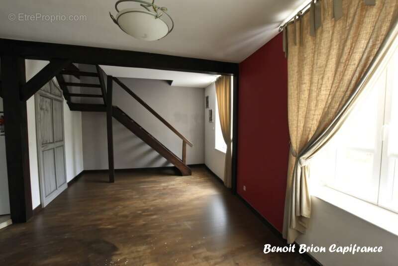 Maison à SAINT-HILAIRE-DU-HARCOUET