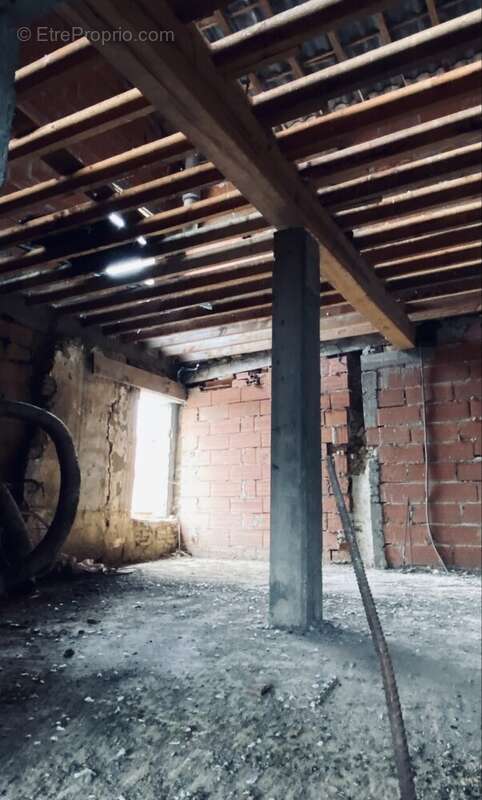Appartement 350 m² à Bourret  - photo 31