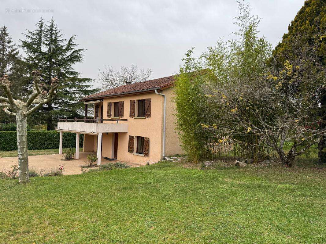Maison à SOLEYMIEU