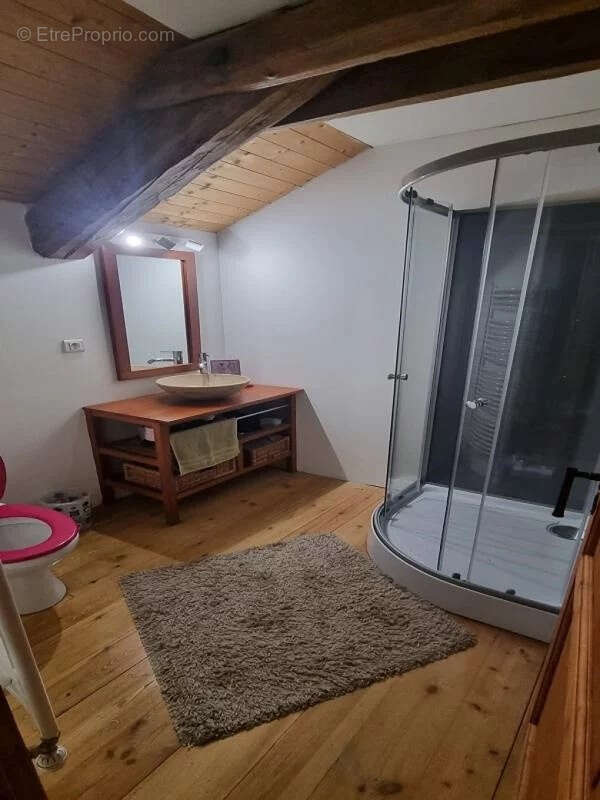 Maison à LE CHAMBON-SUR-LIGNON