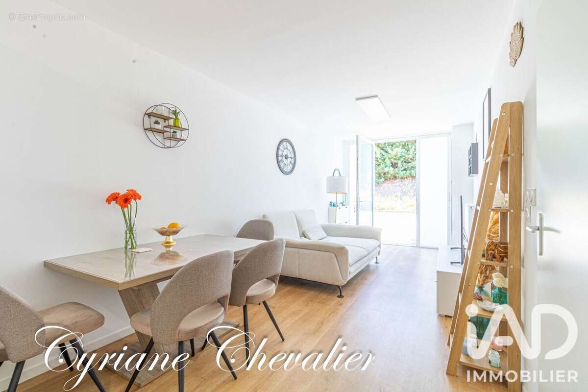 Photo 2 - Appartement à BEYNES