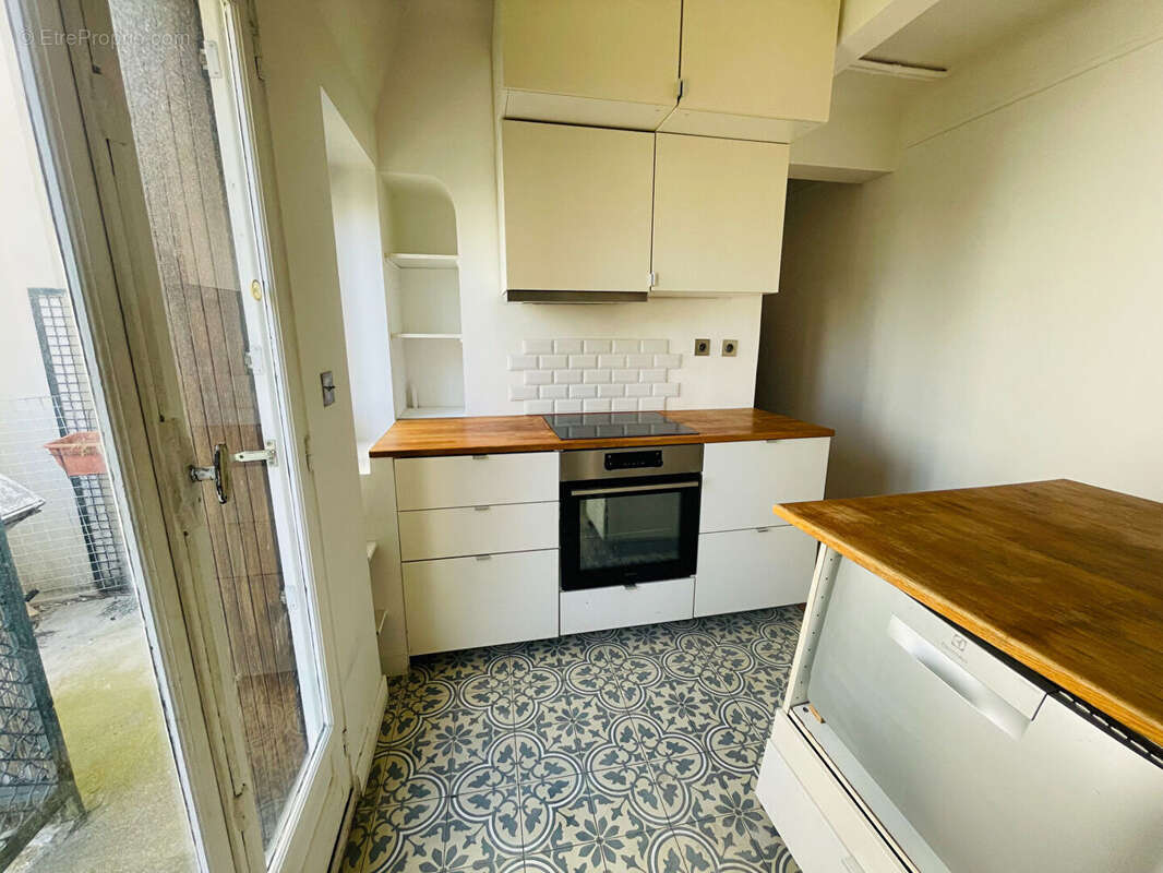 Appartement à PARIS-18E