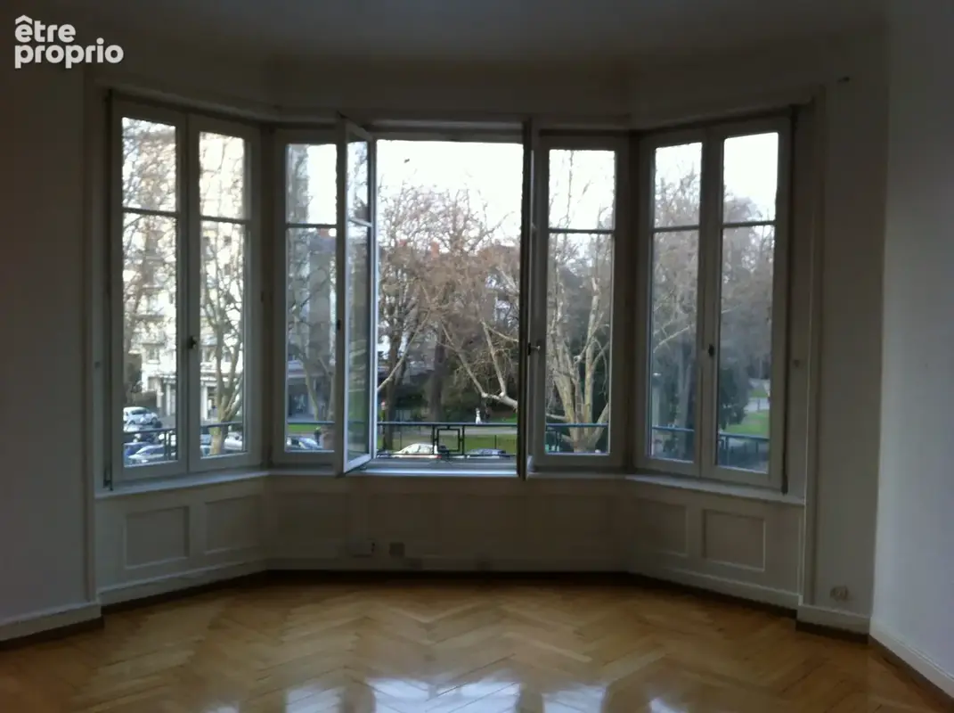 MULHOUSE   Quartier Salvator Appartement de caractère de 109 m2 avec ascenseur - photo 2