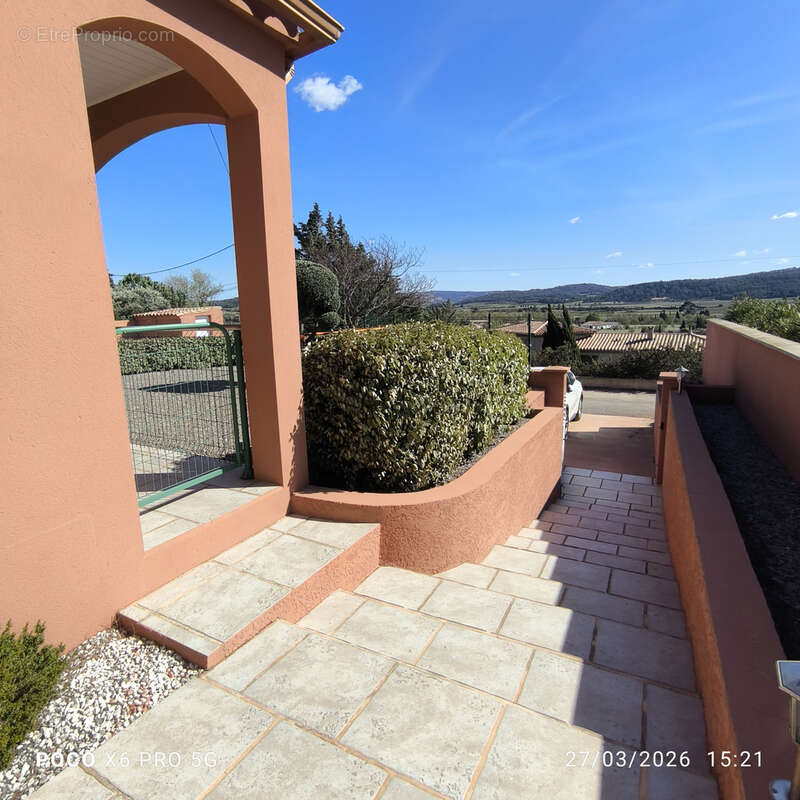 Grande villa dominante, vue sublime,  5 chambres, piscine - photo 25