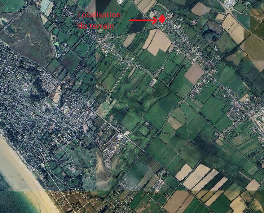 Terrain à SAINT-JEAN-DE-LA-RIVIERE