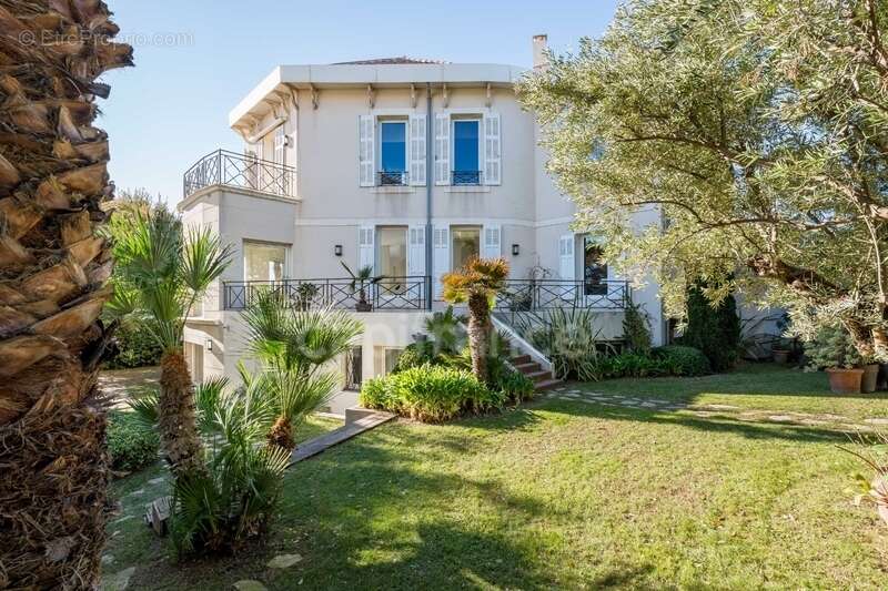 Maison à MARSEILLE-7E
