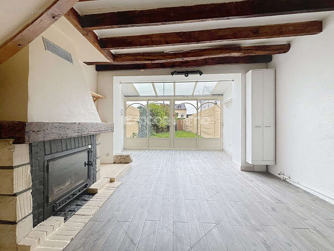 Maison à DEVILLE-LES-ROUEN