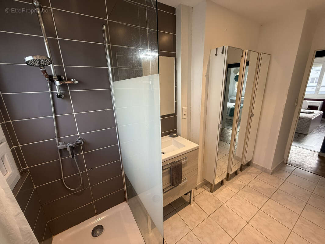 Appartement à SAINT-SEBASTIEN-SUR-LOIRE