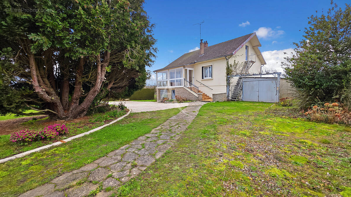 Maison à GOURNAY-EN-BRAY