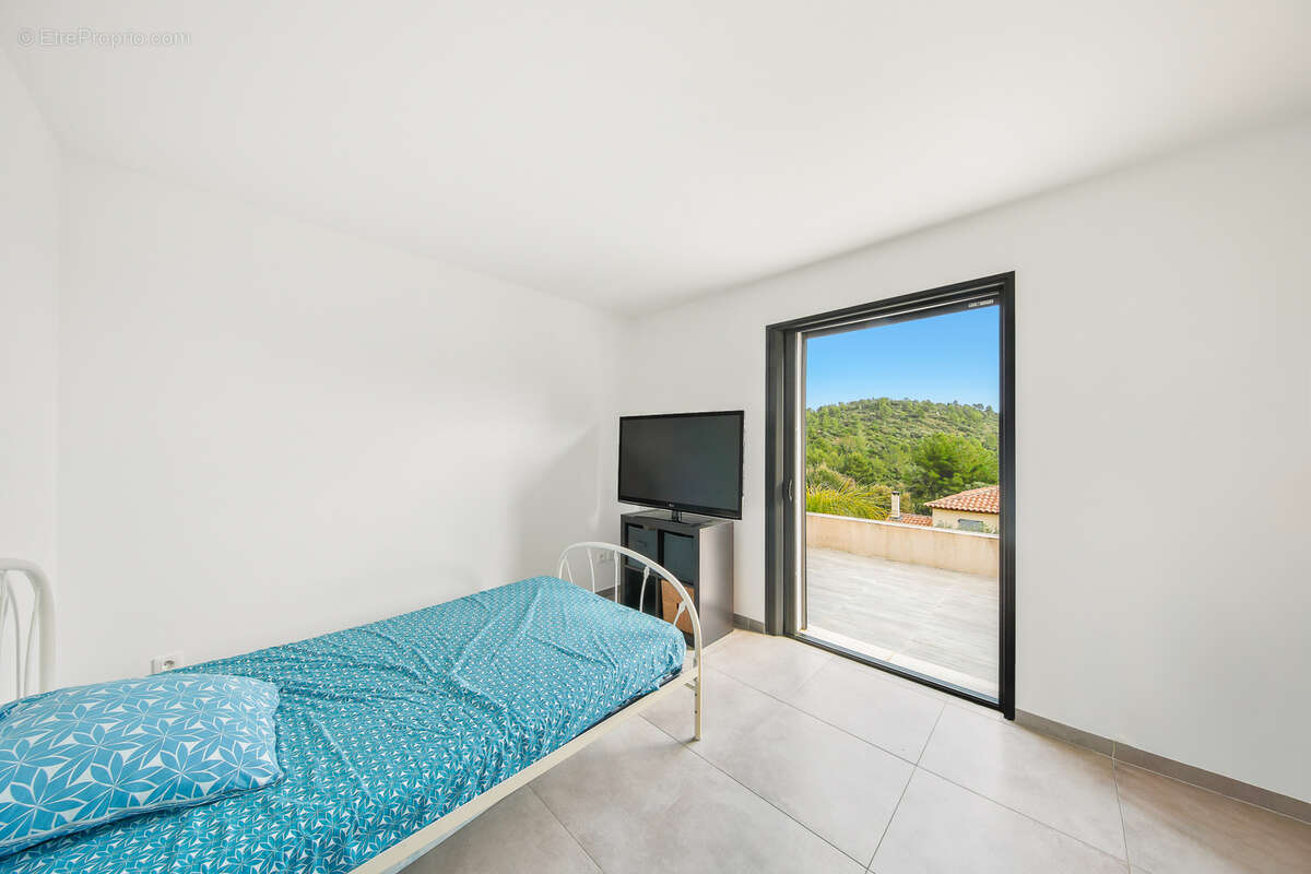 Maison à LA VALETTE-DU-VAR