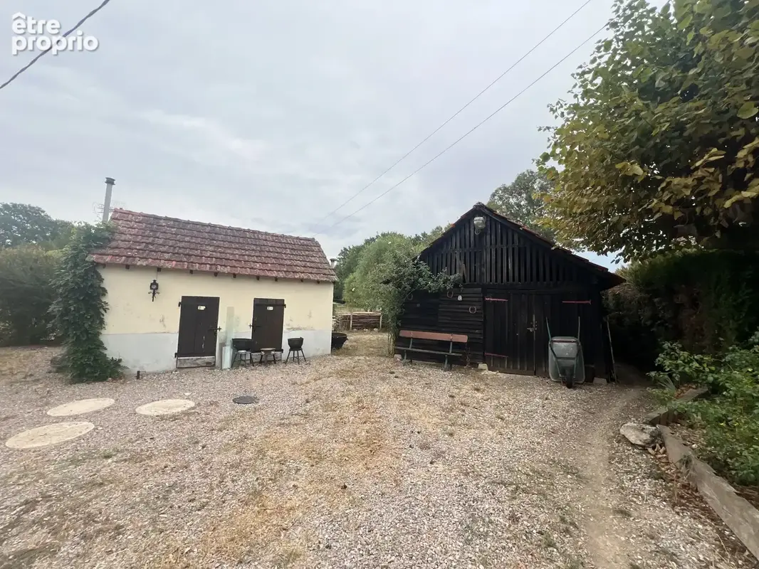 Maison de campagne : Longère rénovée au calme, à proximité de Châteaumeillant - photo 3