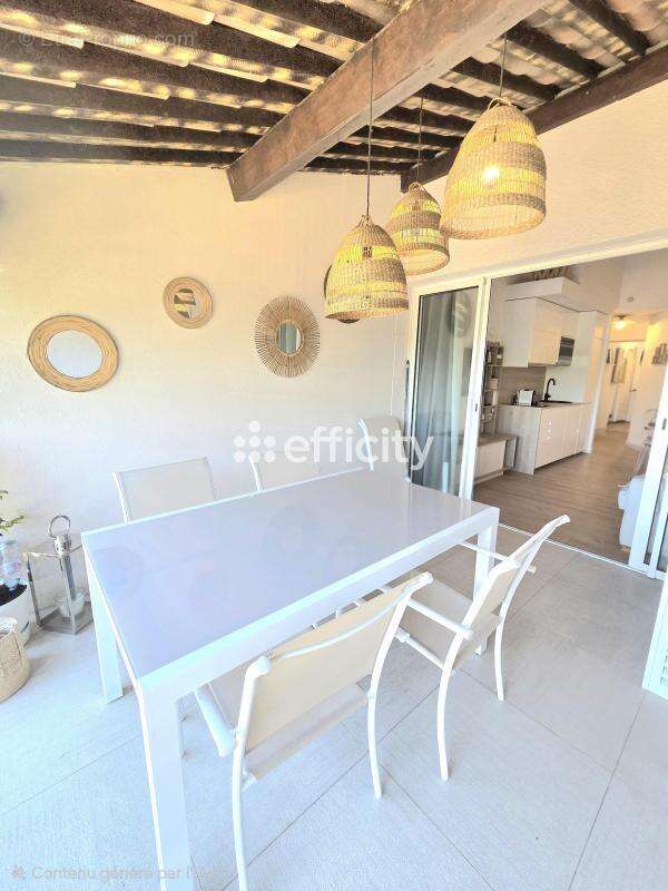 Appartement à GRIMAUD