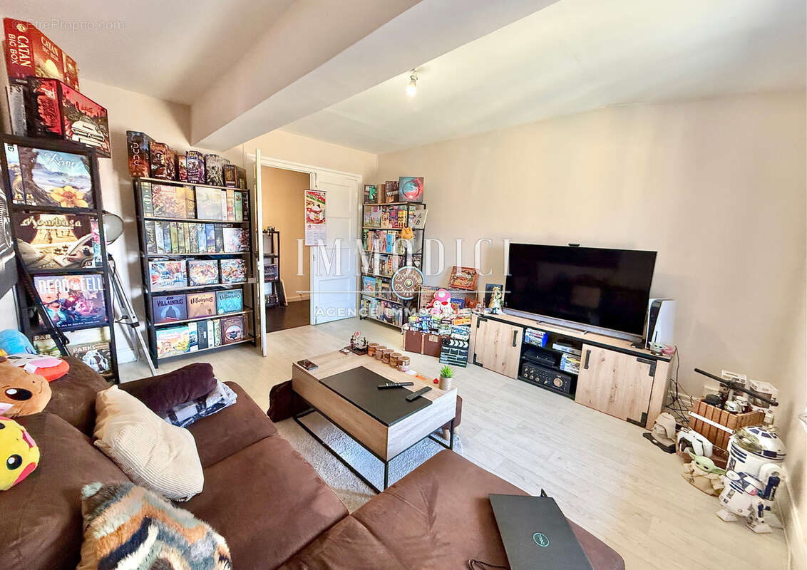 Appartement à THOISSEY