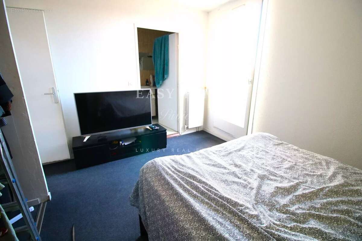 Appartement à VALBONNE