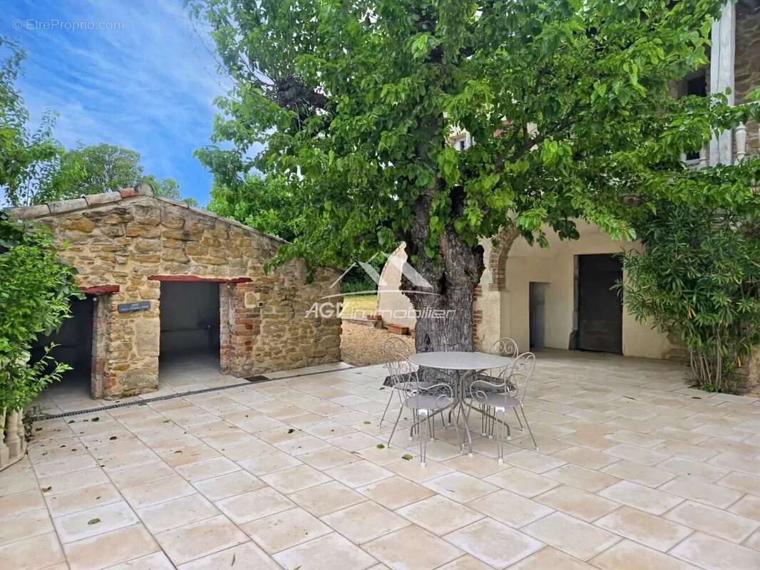 Maison à ALLEGRE-LES-FUMADES