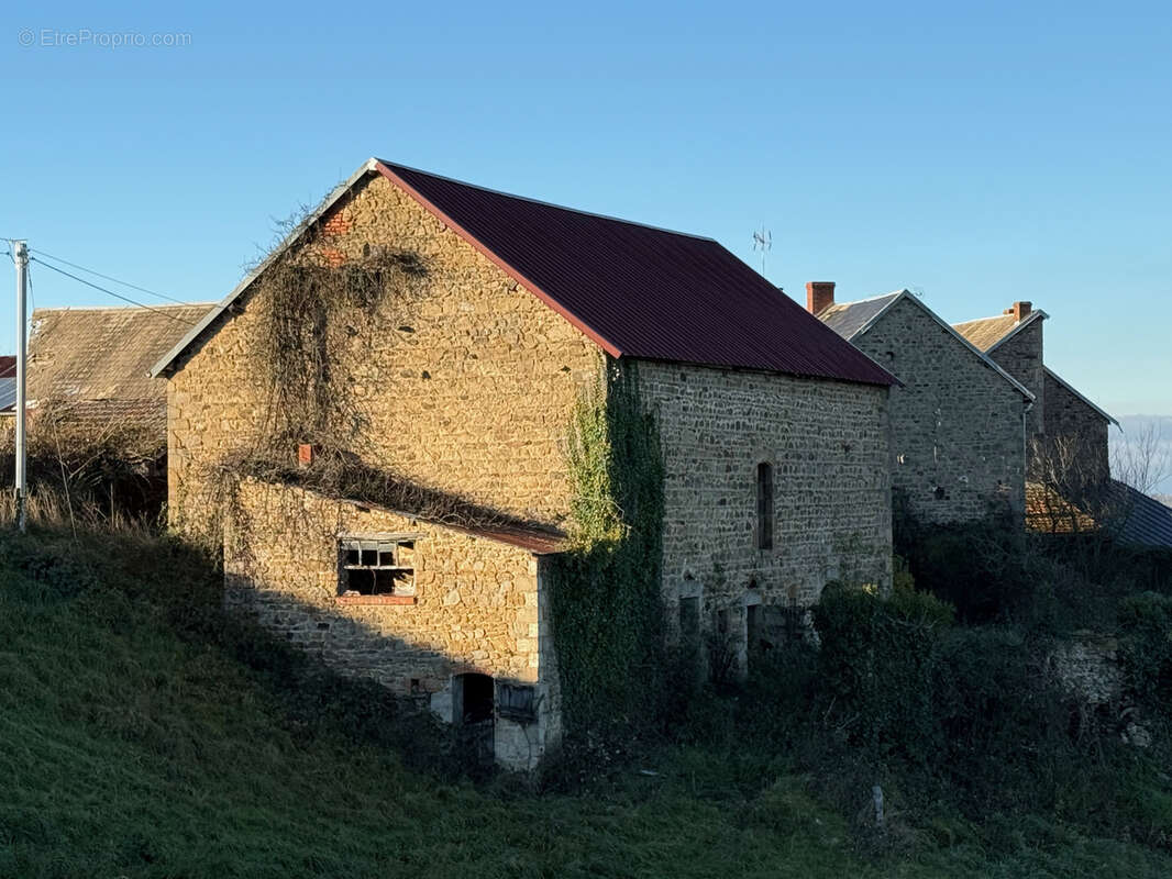 Maison à BUSSIERES