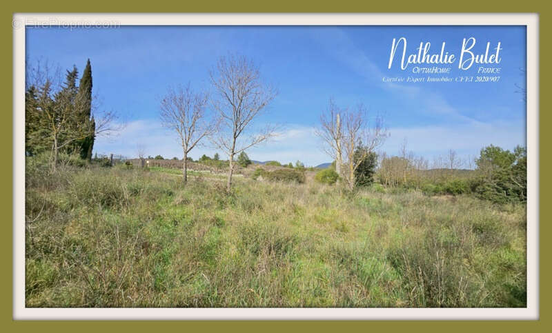 Terrain à PIERRERUE