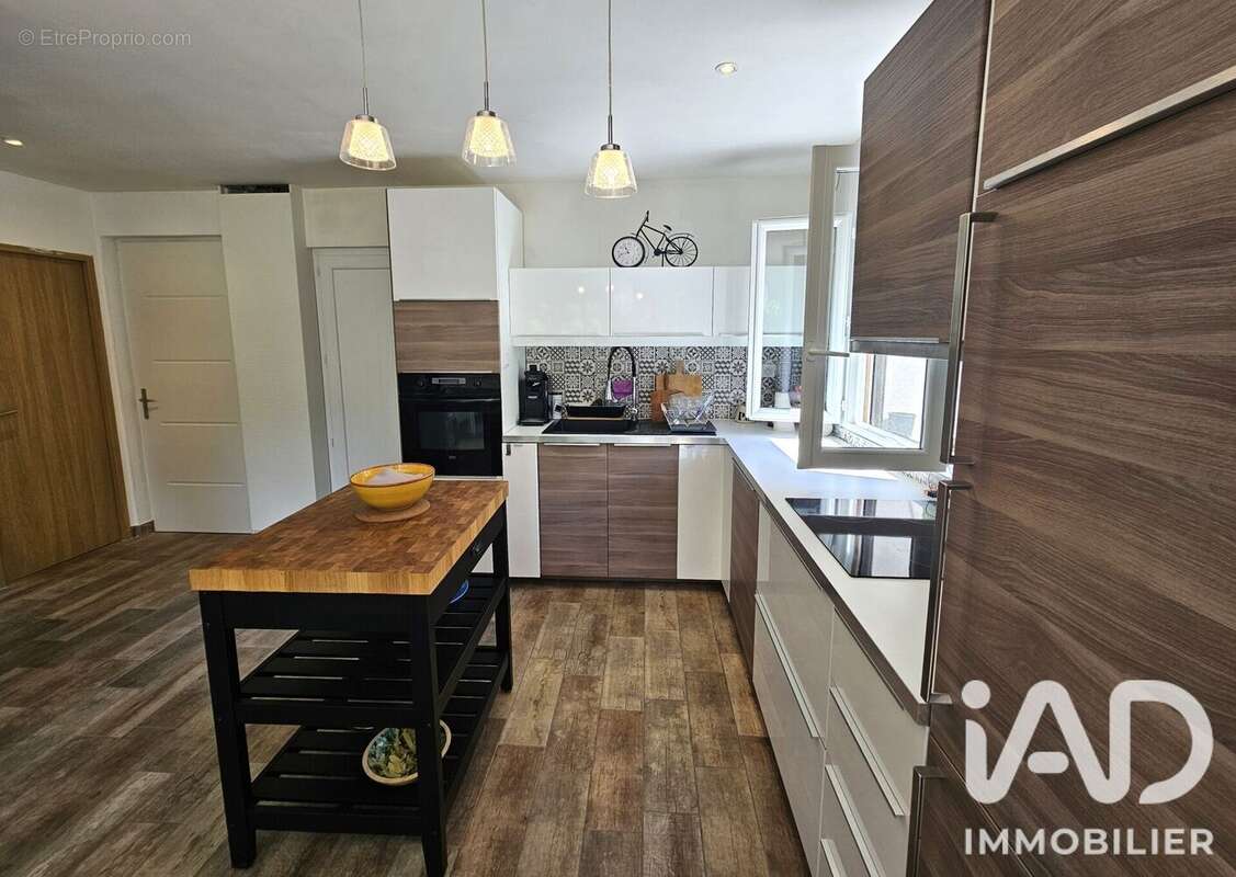 Maison 75 m² à Puy-Saint-Eusebe  - photo 7