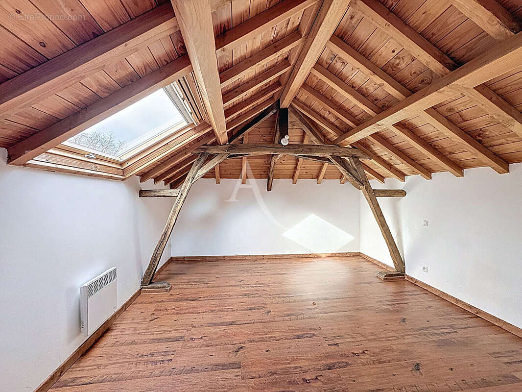 Maison à THOUARCE