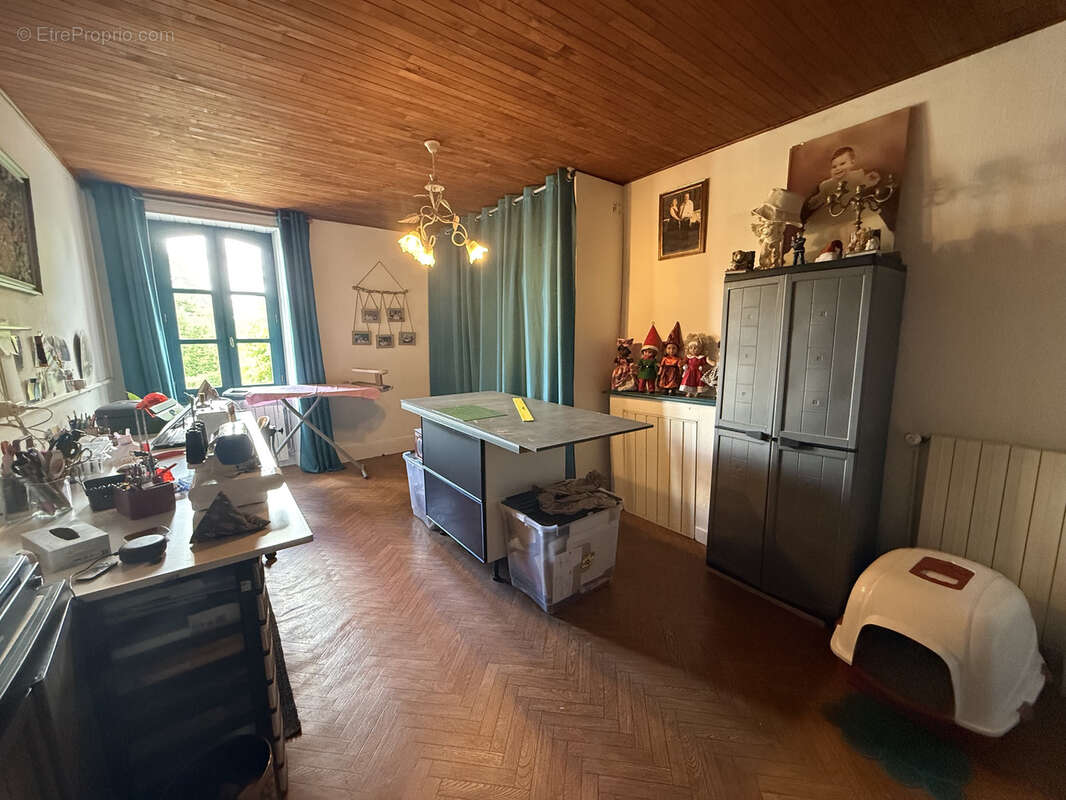 Maison à MAUSSAC