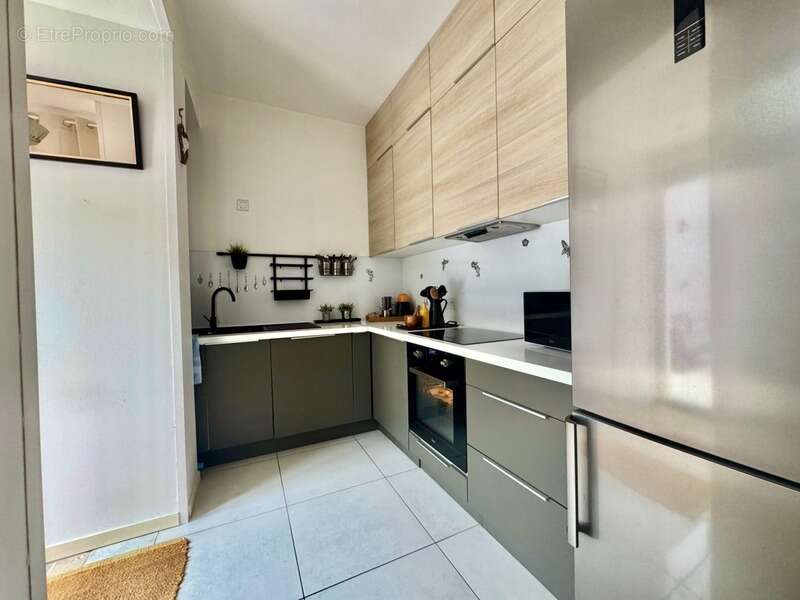 Roanne – maison type loft 95 m2 rénovée avec garage et cour privative - photo 3