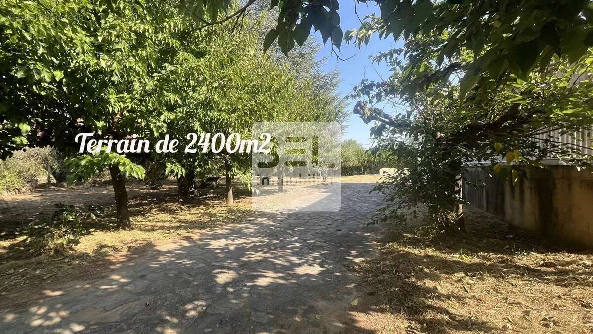 Maison à BAGNOLS-SUR-CEZE