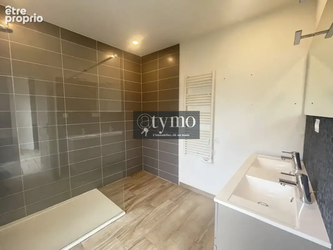 Maison 134 m2 - 4 chambres - piece de vie 61 m2 - exposition sud ouest - - photo 4