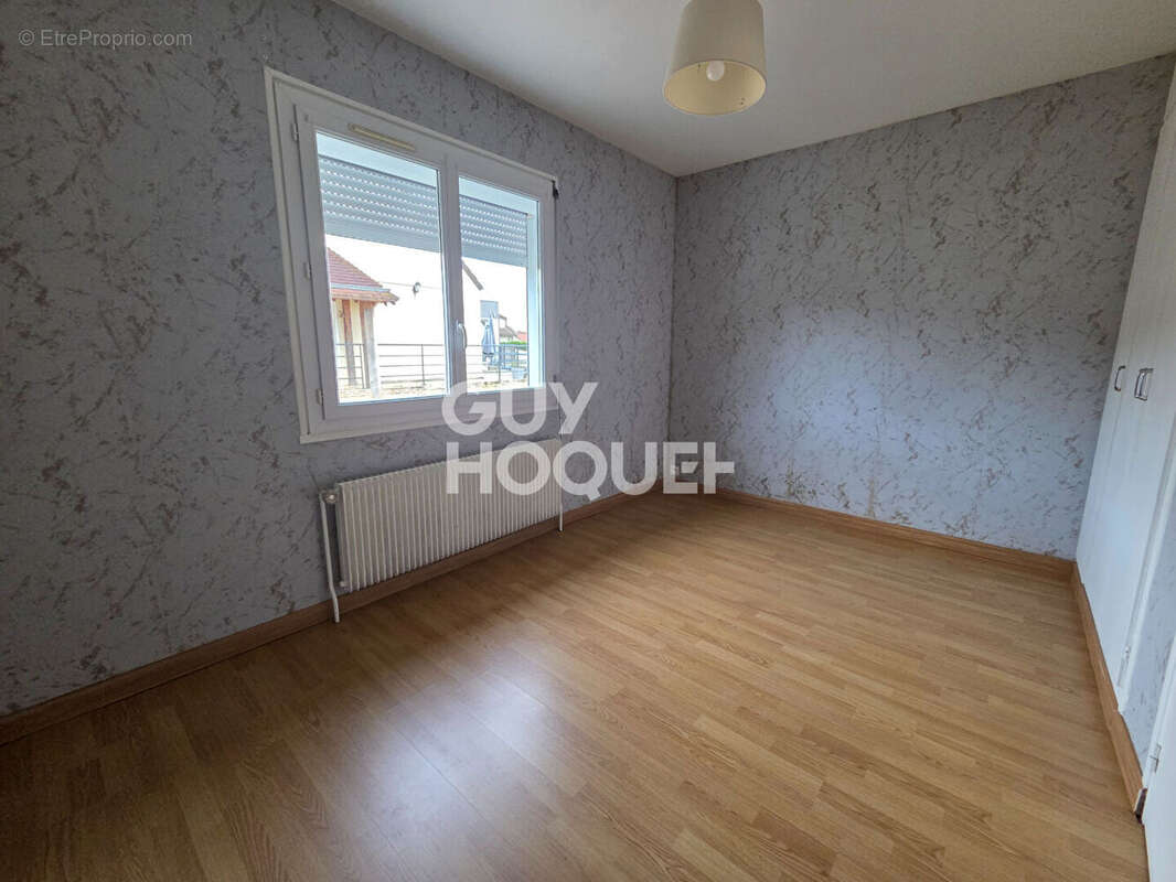 Maison à BOURG-ACHARD