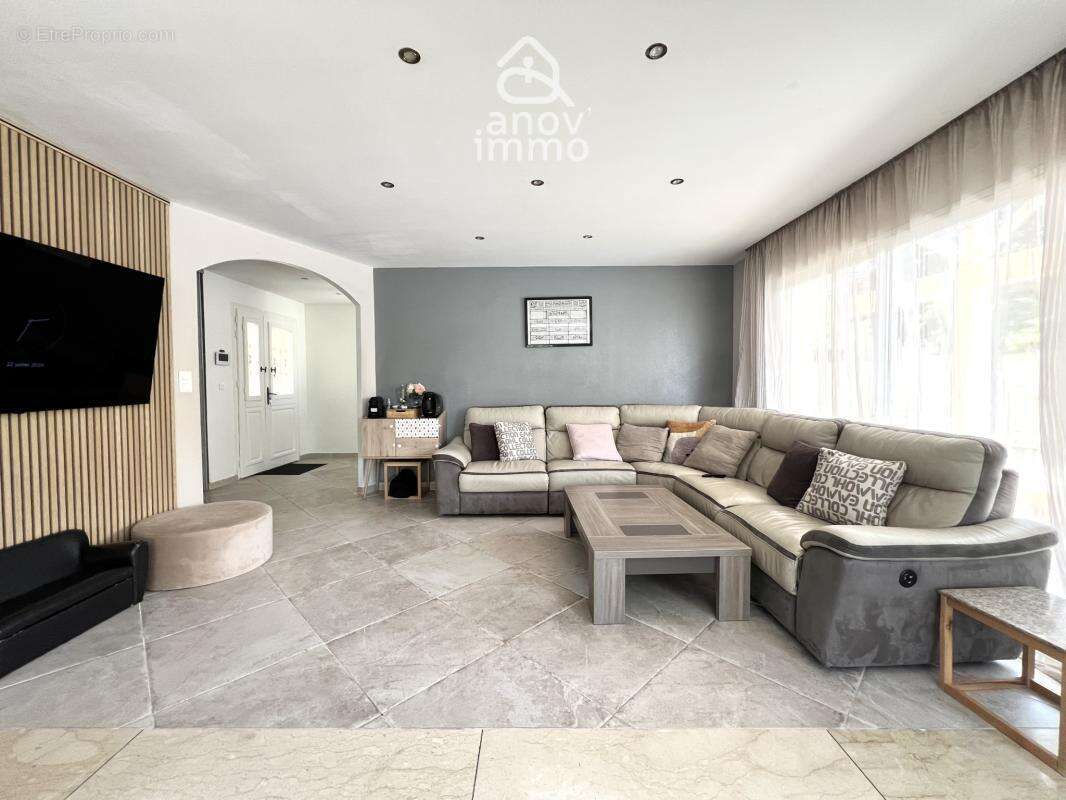 Buxerolles (86180) - maison 182 m2 - 6 chambres - terrain 86 - photo 10