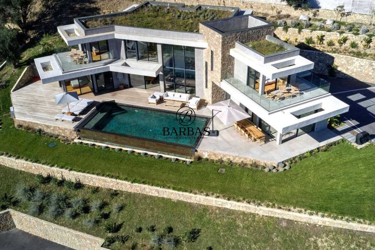Maison 445 m² à Vence  - photo 9