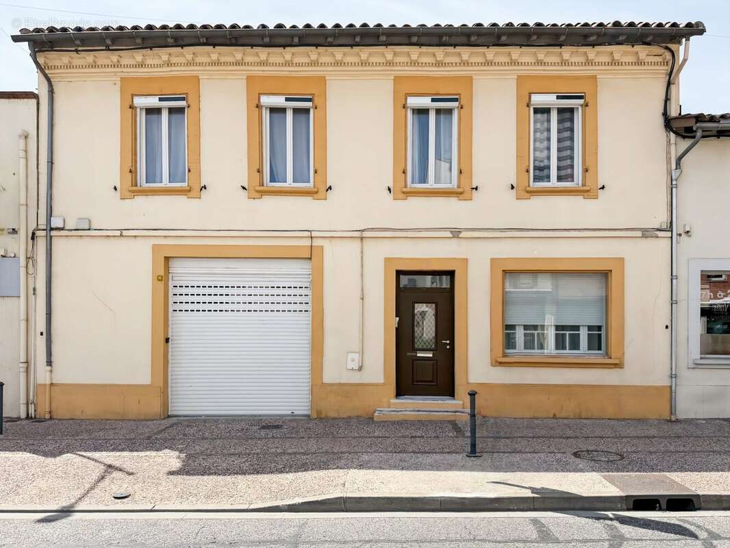 Maison 200 m² à Muret  - photo 3