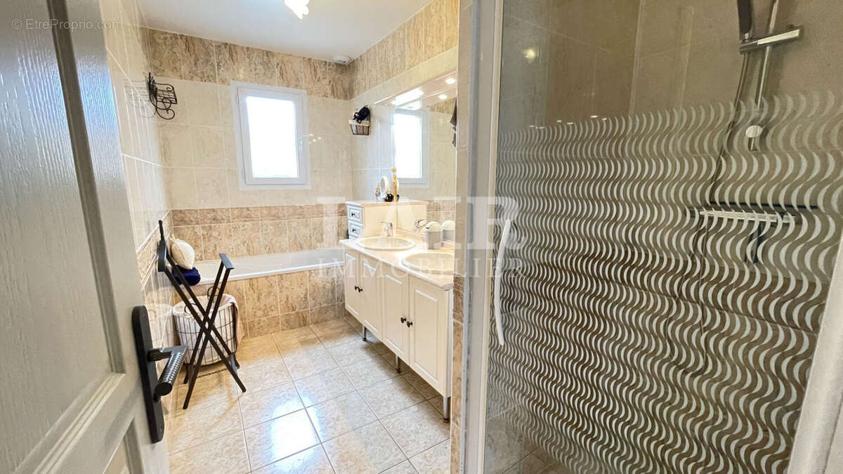 Maison à SAINT-VICTEUR