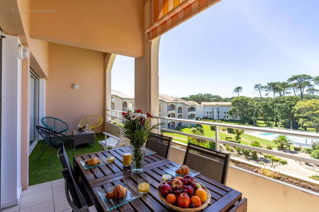 Appartement à MOLIETS-ET-MAA