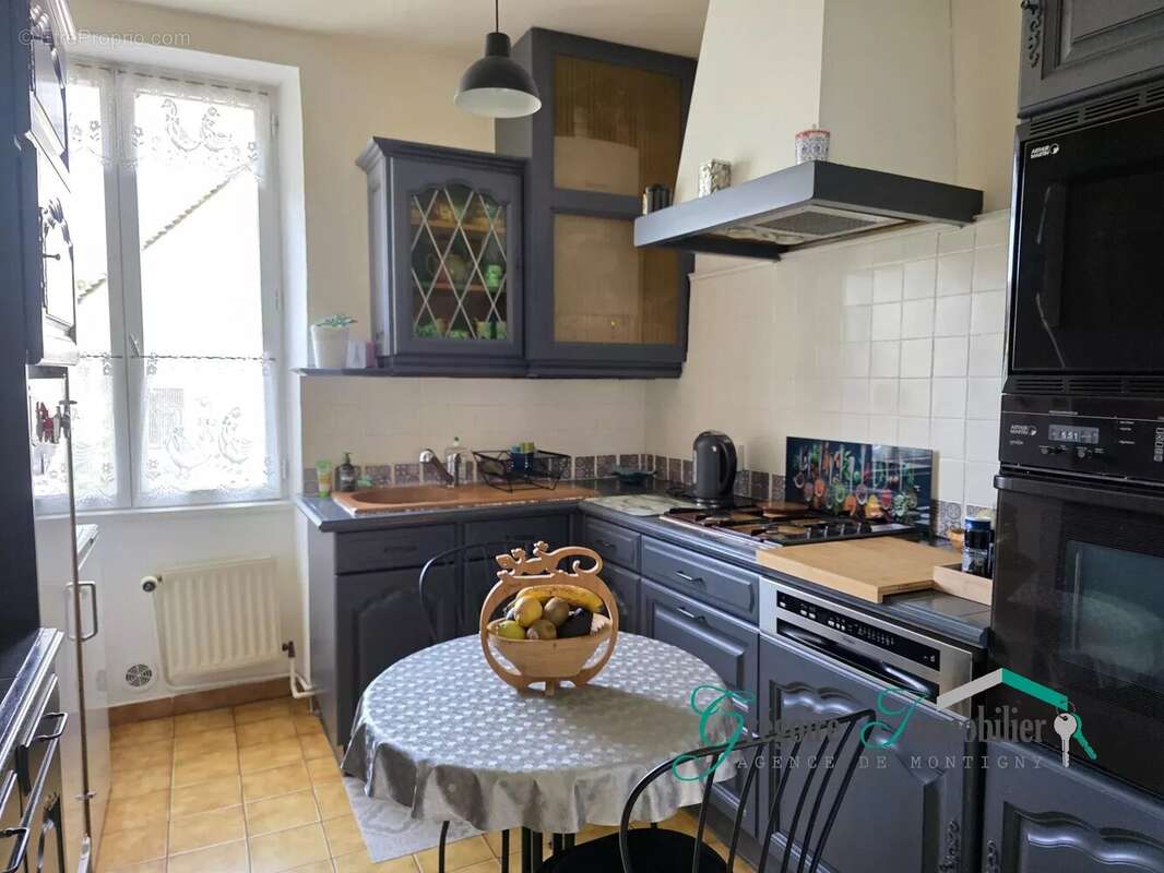 Maison à MONTIGNY-SUR-LOING