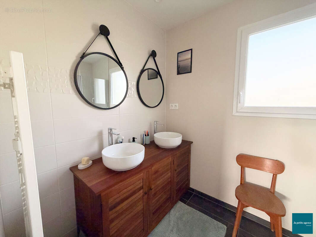 Maison à FEUGUEROLLES-BULLY