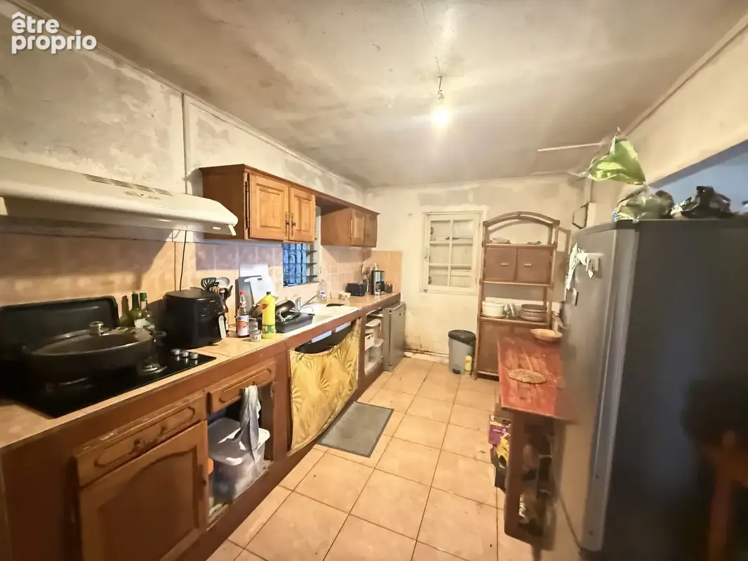 Maison t4 à rénover sur 887 m2 de terrain a st-denis - photo 6