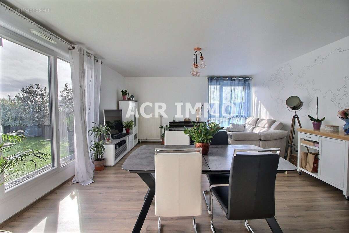 Appartement à CARRIERES-SOUS-POISSY