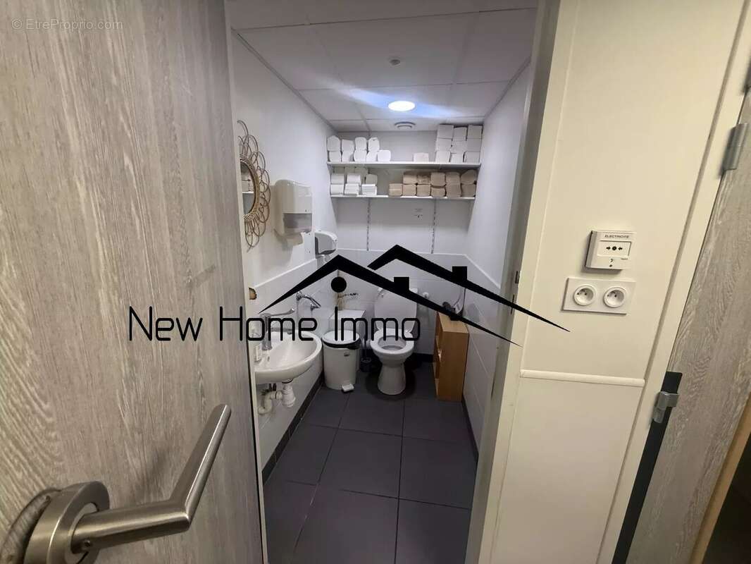 Commerce à MARSEILLE-9E